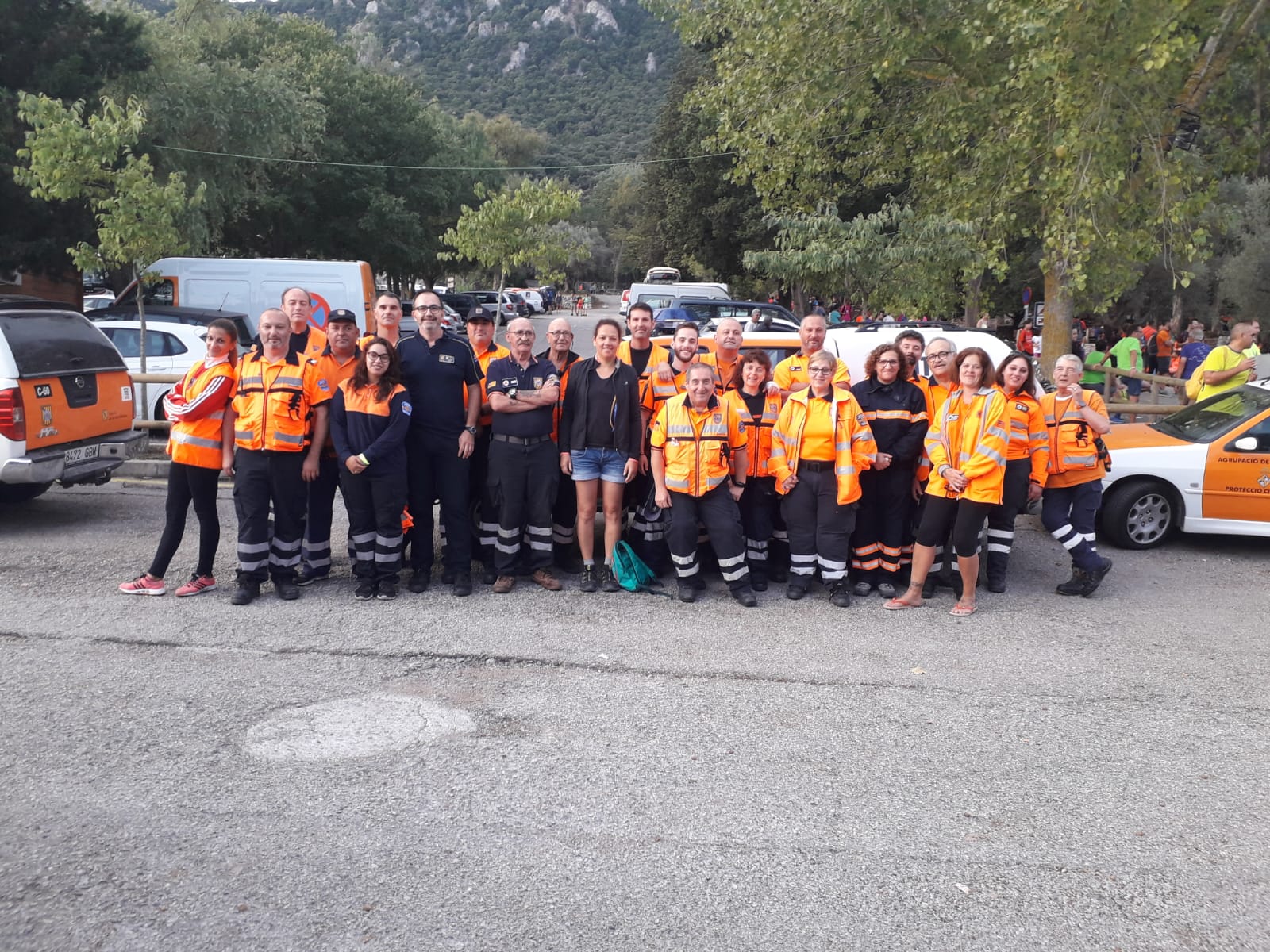 Protección Civil de las Illes Balears - La Dirección General de Emergencias  e Interior coordina cerca de noventa voluntarios de Protección Civil en la  XXXIX Subida a Lluc a pie desde la