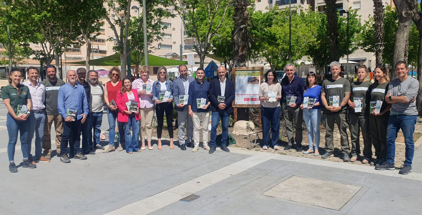 4.jpeg Autoritats durant la presentació de les eserves urbanes per conservar i protegir la sargantana de les Pitiüses