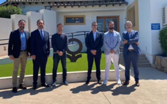 El conseller Alejandro Sáenz de San Pedro visita les instal·lacions fotovoltaiques de la Fundació Aspace