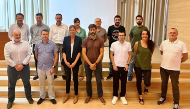 entitats implicades per aplicar la nova normativa d’ascensors que obliga a incrementar la seguretat dels elevadors