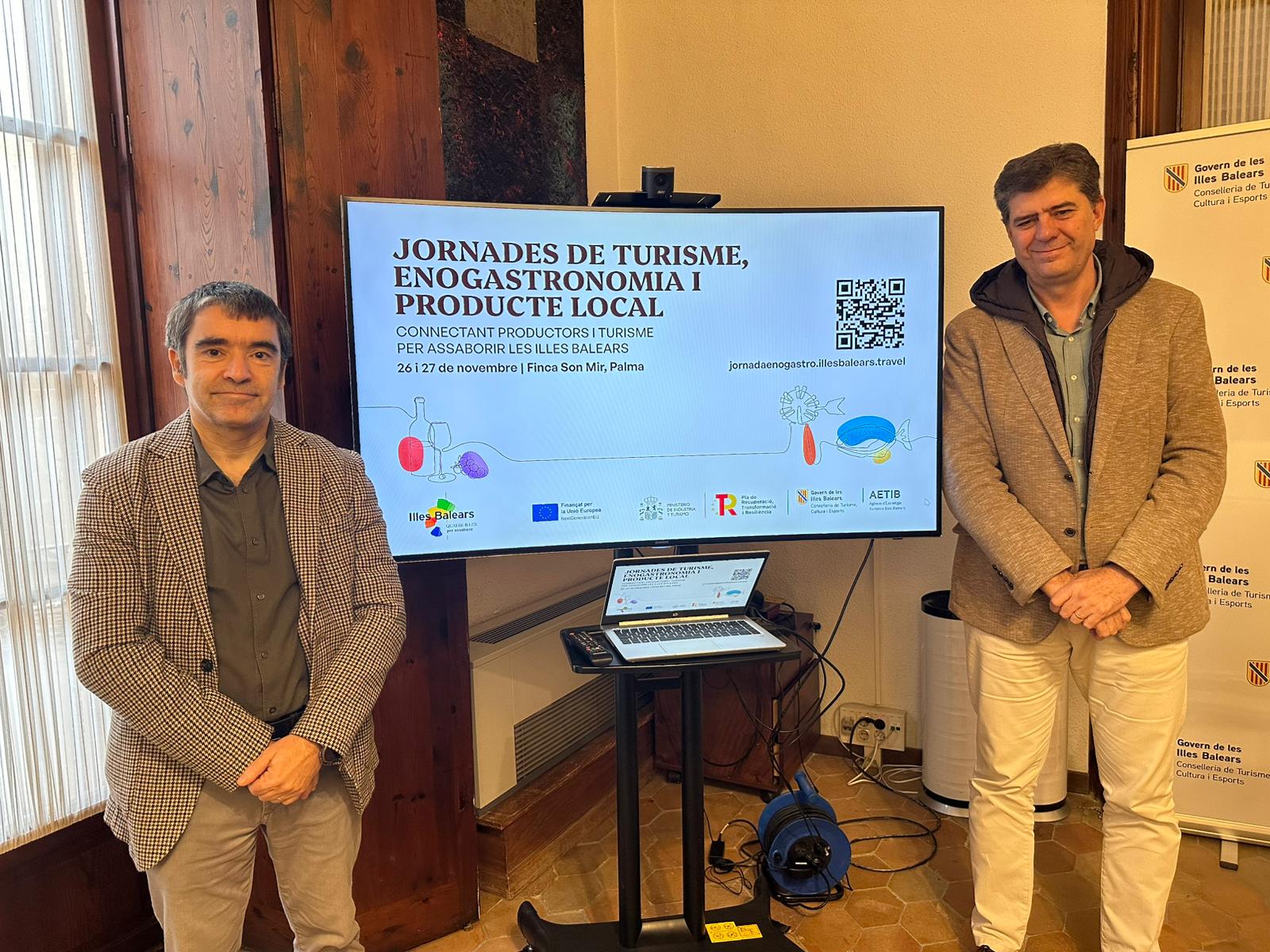 El conseller de Turisme presentant la jornada de Turisme, Enogastronomia i Producte Local