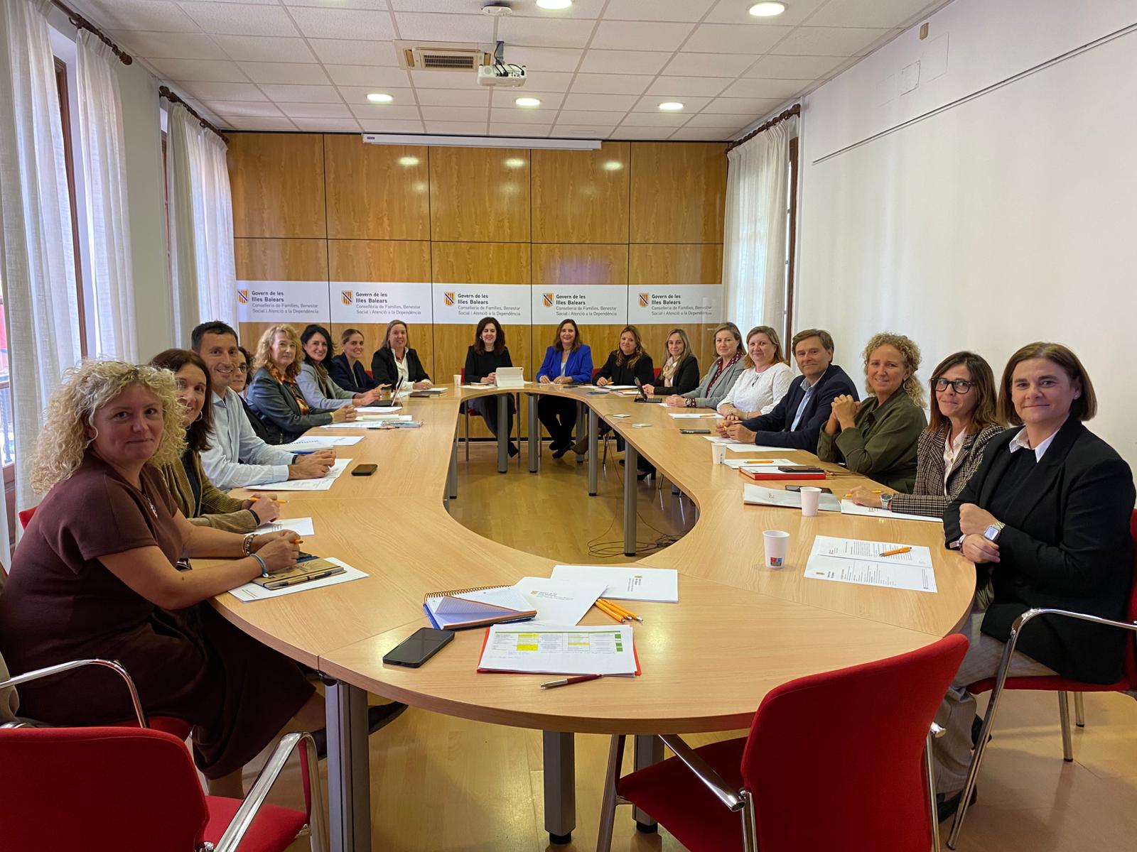 L’Observatori reunit amb representants del Govern, els consells insulars i els ajuntaments