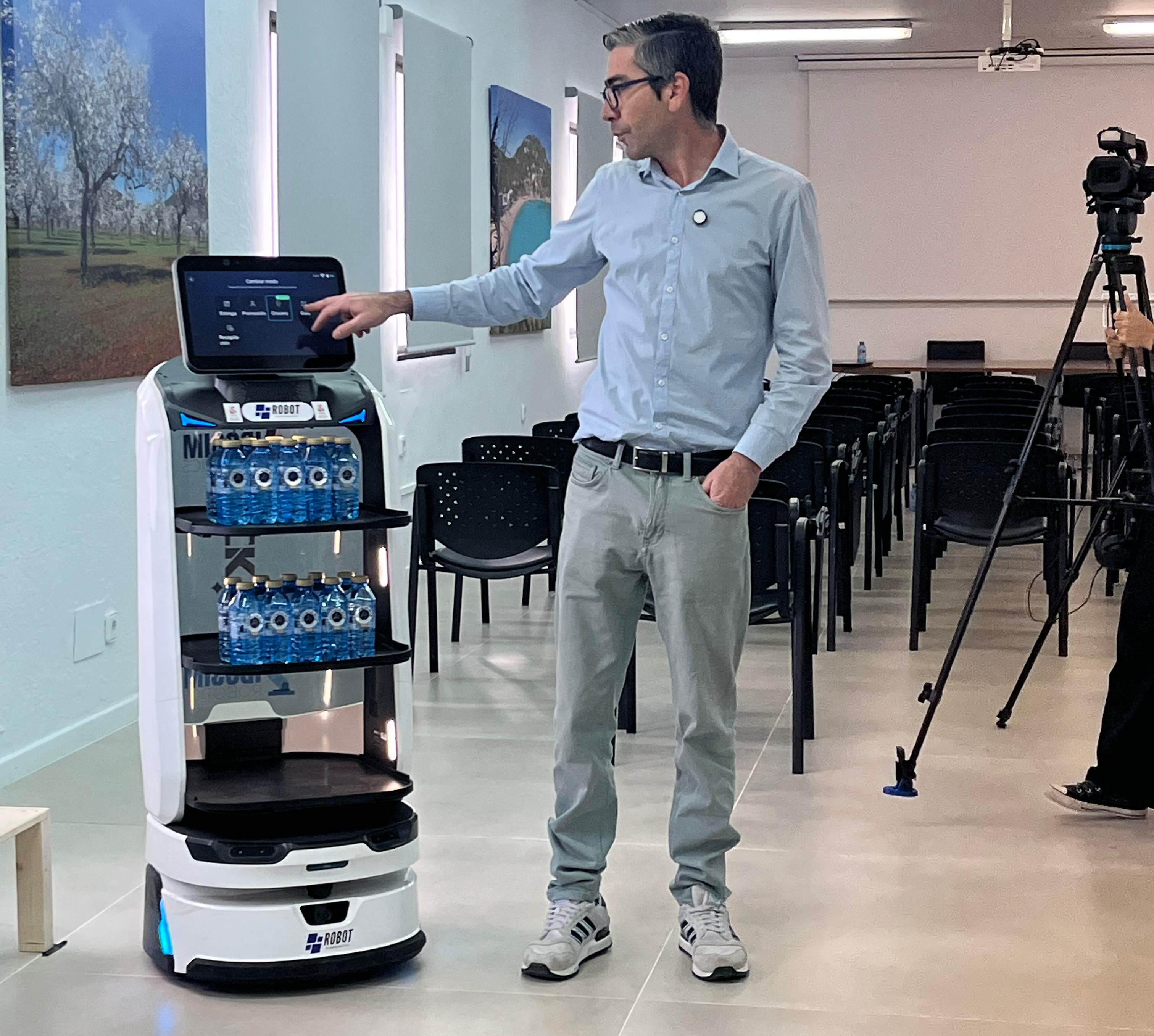 Jornada sobre solucions de robòtica professional i automatització de processos