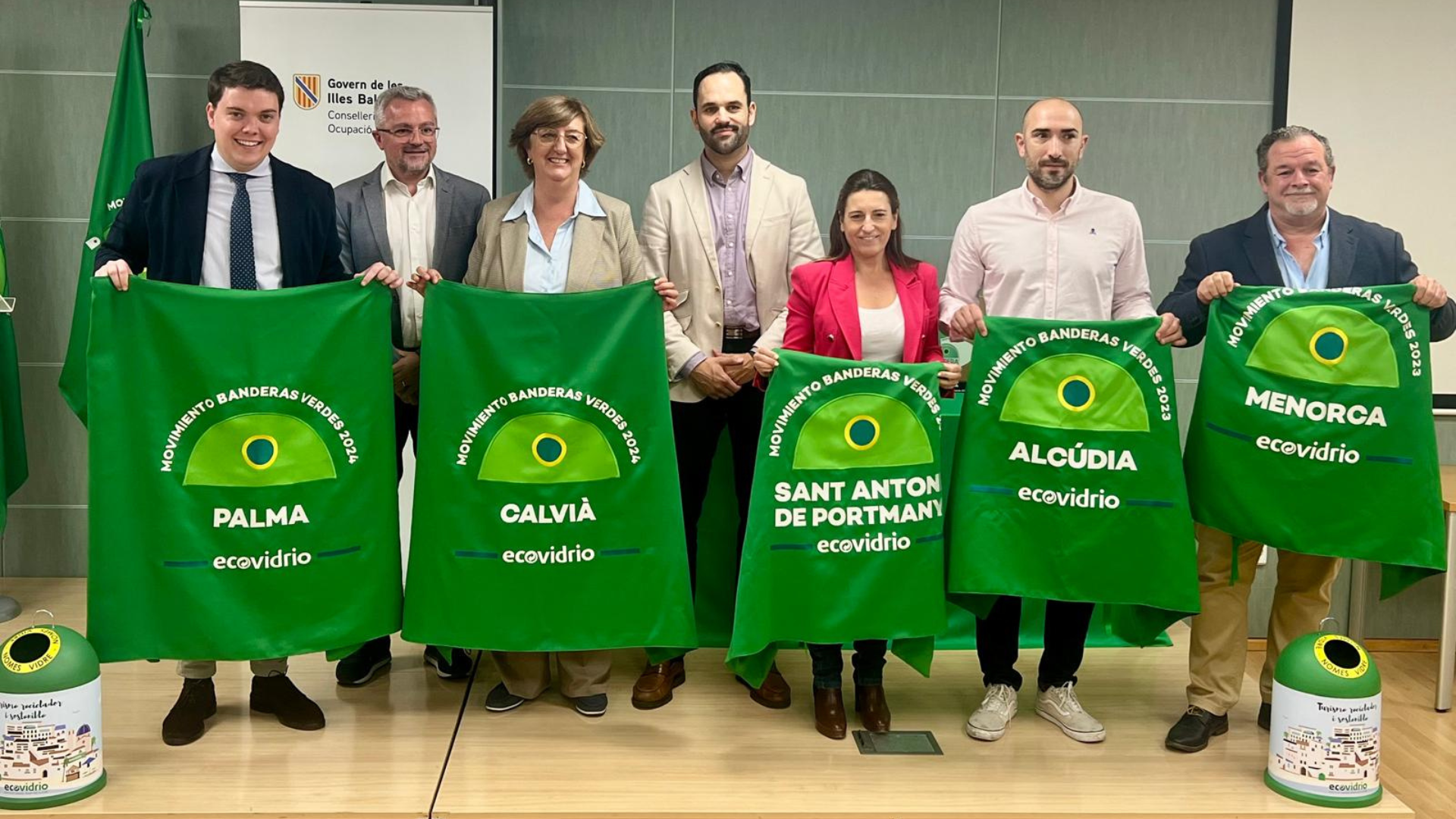 En aquesta convocatòria s’han implicat 2.500 establiments hotalers i 30 municipis, on s’han recollit més de 14.400 tones d’envasos de vidre durant aquest estiu Alcúdia, el Consorci de Residus i Energia de Menorca, i Sant Antoni de Portmany han aconseguit revalidar el guardó