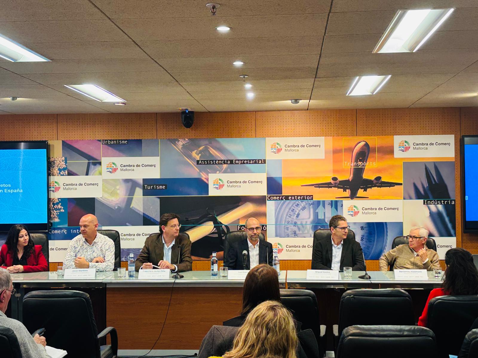Jornada Cambra de Comerç 8.jpeg