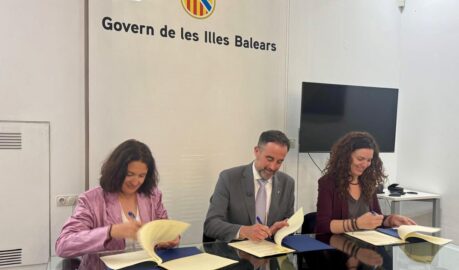 Imatge de la signatura del conveni