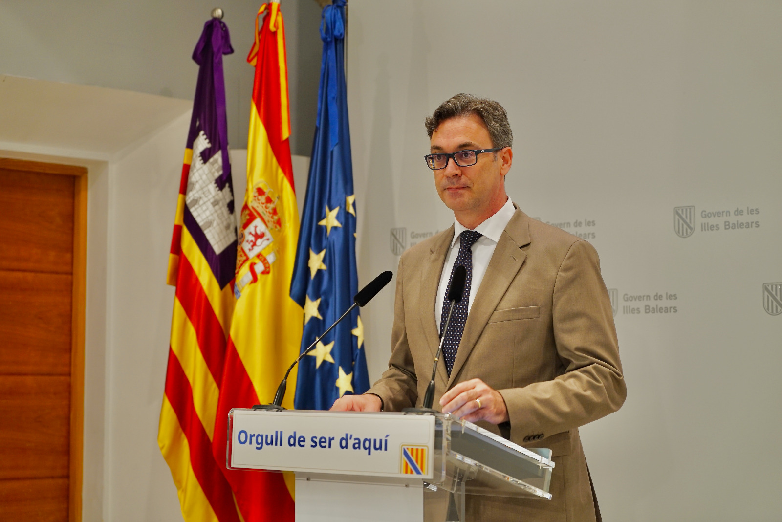 El portaveu del Govern, Antoni Costa, en el decurs de la roda de premsa posterior al Consell de Govern.