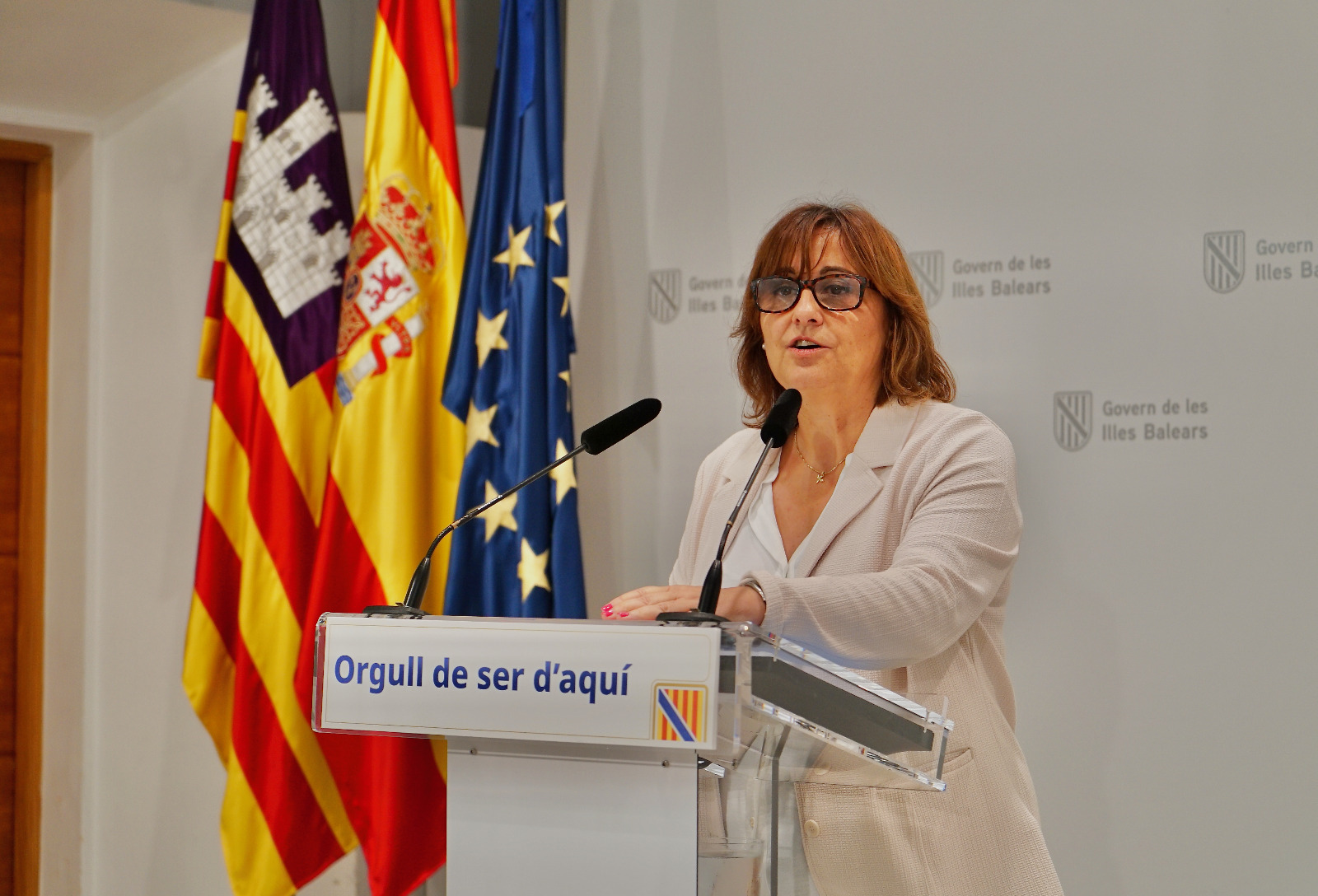 La vicepresidenta segona i consellera de Presidència, Coordinació de l'Acció de Govern i Cooperació Local