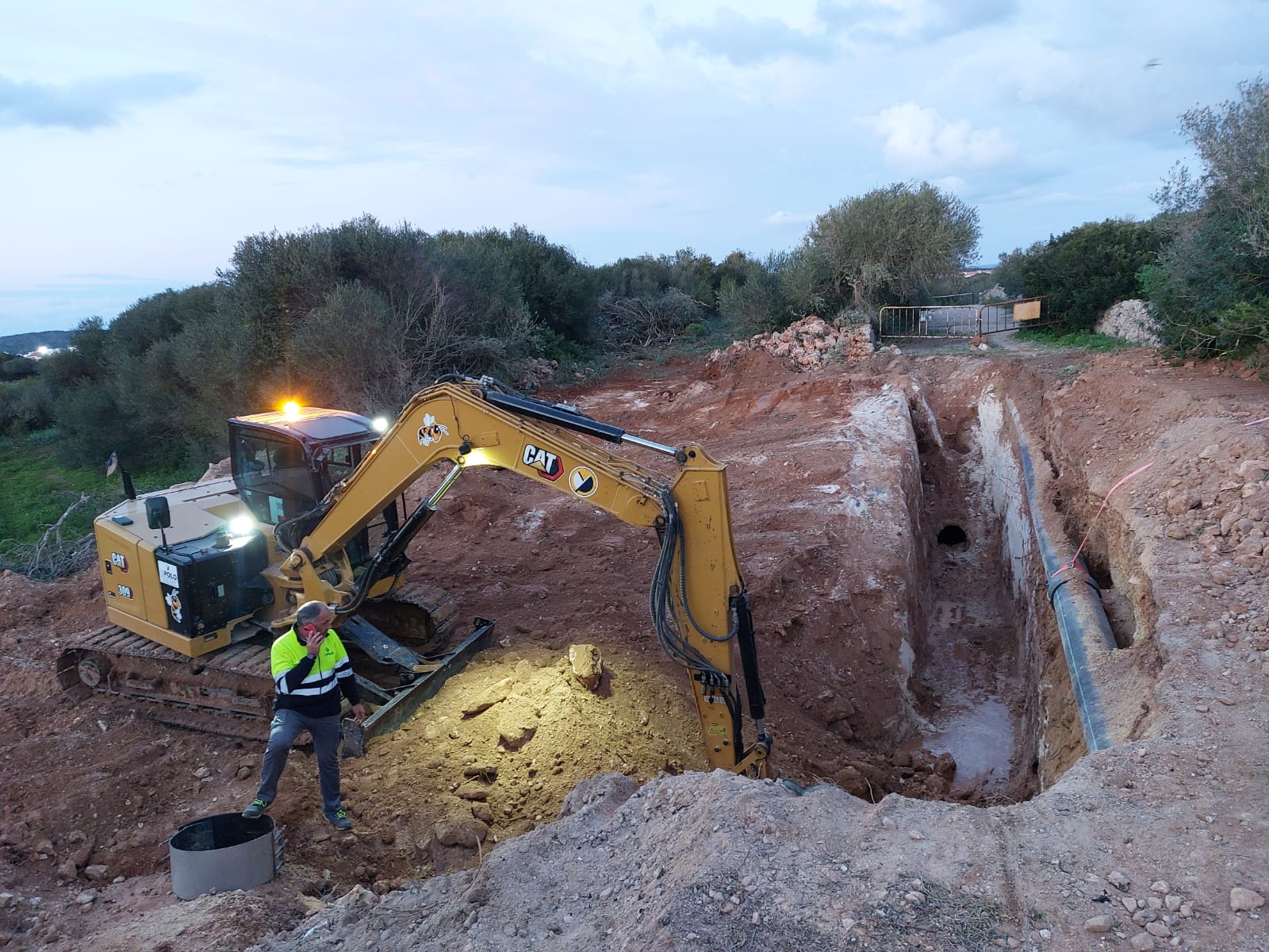 Reparació d'un emissari a Menorca