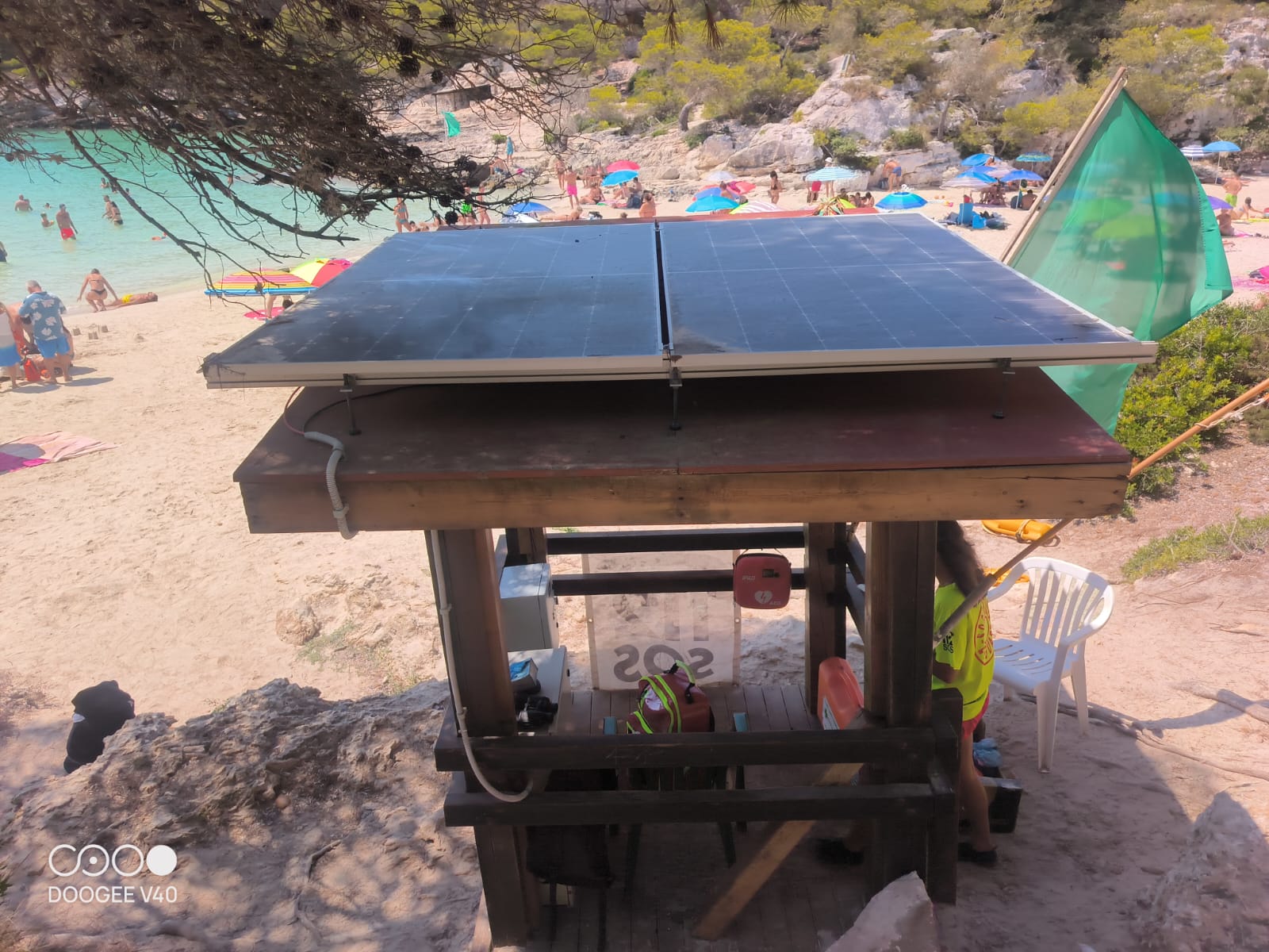Imatge d'un dels sensors instal·lats per  conèixer l’aforament a Cala en Turqueta.