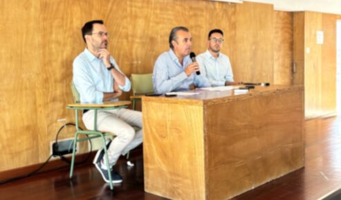 El conseller d’Educació i Universitats assisteix a les Jornades de Formació Professional a l’IES Cap de Llevant a Menorca