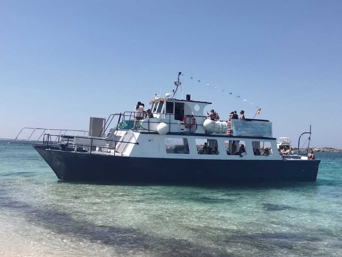 Les infraccions, constatades pels Agents de Medi Ambient del Govern, corresponen a operacions de transport marítim amb desembarcament de passatgers en zones d’alta sensibilitat ecològica.