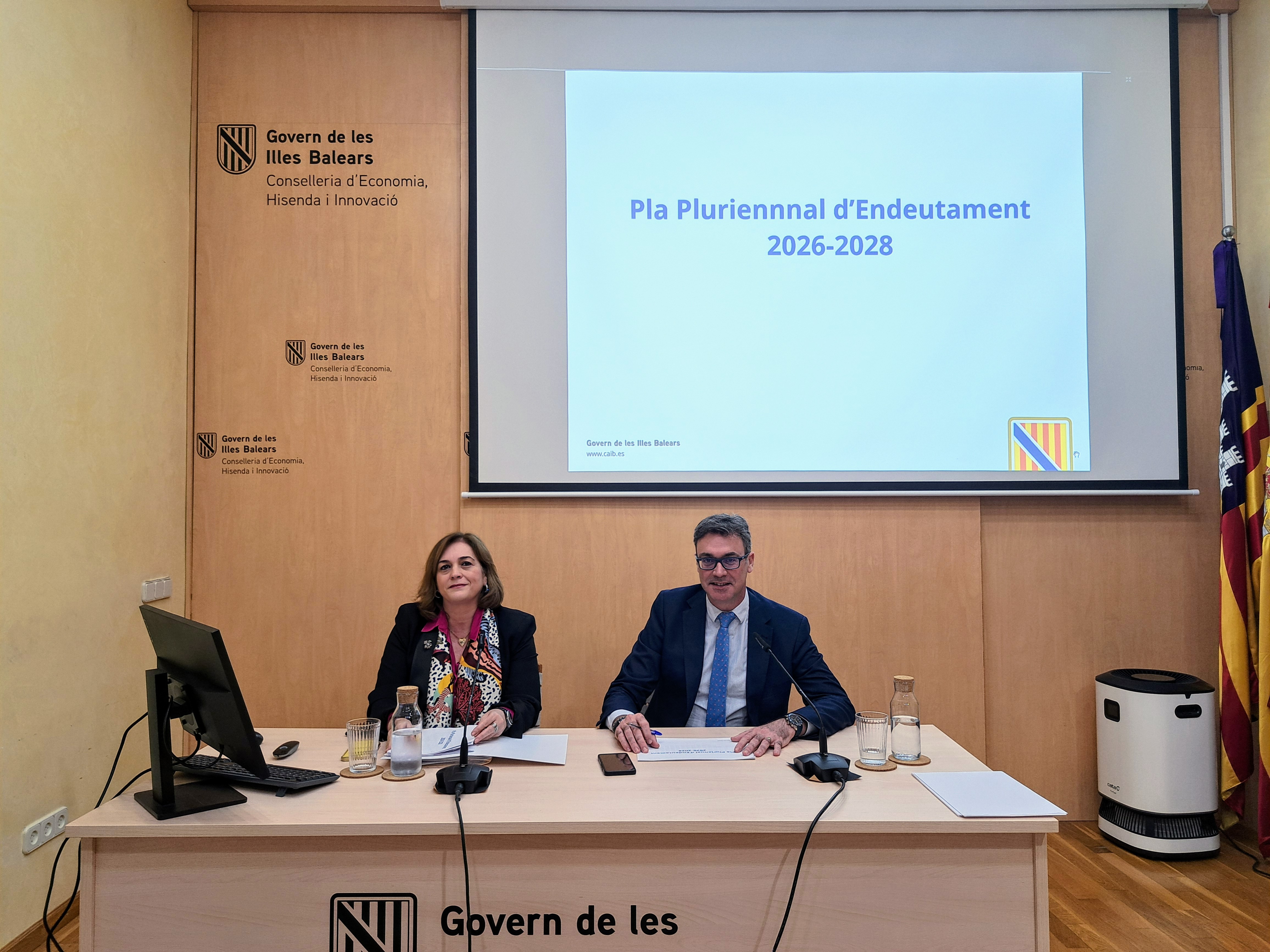 El vicepresident Antoni Costa, durant la roda de premsa de presentació del Pla Plurianual d’Endeutament 2026-2028.