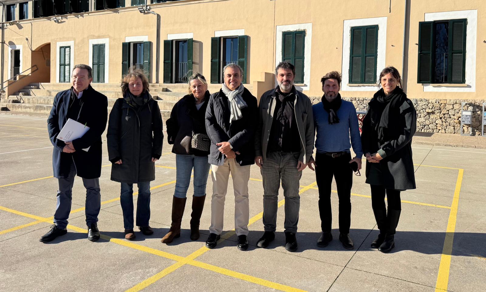 Comença la substitució de fusteries exteriors i persianes del CEIP Gabriel Comas i Ribas d’Esporles