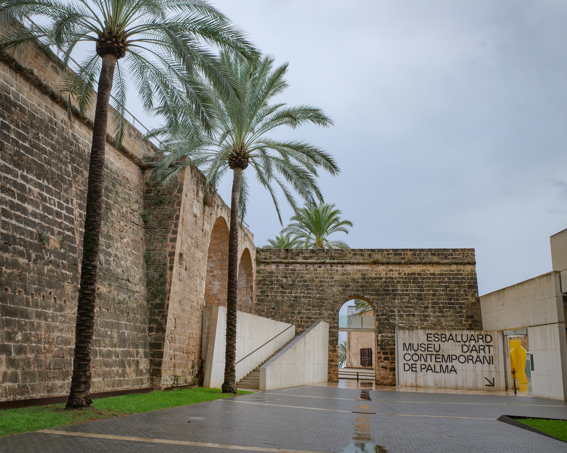 Entrada del Museu d'Art Contemporani de Palma Es Baluard.
