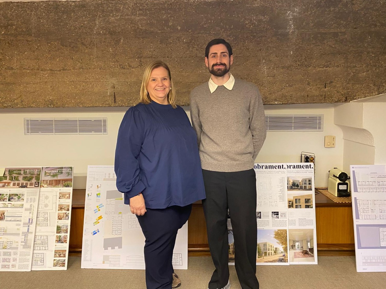 El gerent del Consorci de Recursos Sociosanitaris i Assistencials, Alejandro Mora Martín, i la vicepresidenta de l’Institut Mallorquí d’Afers Socials (IMAS), Magdalena García Gual