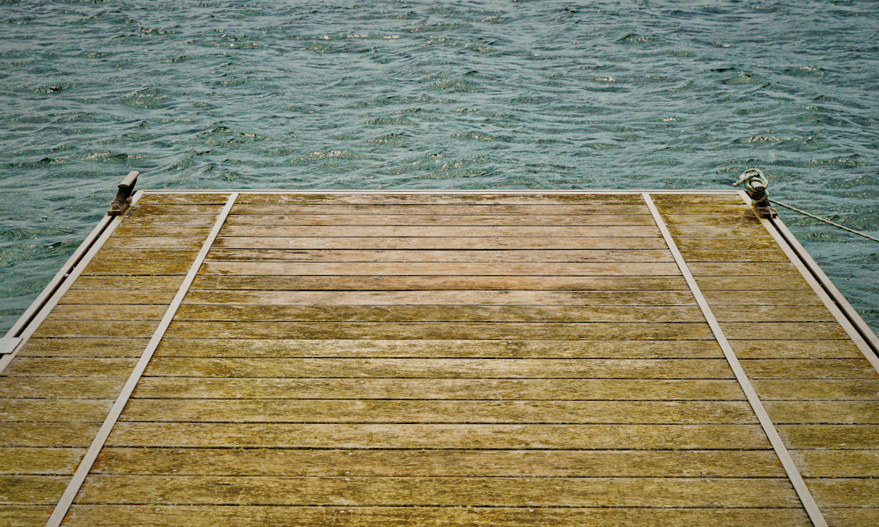 Plataforma d'un port. 