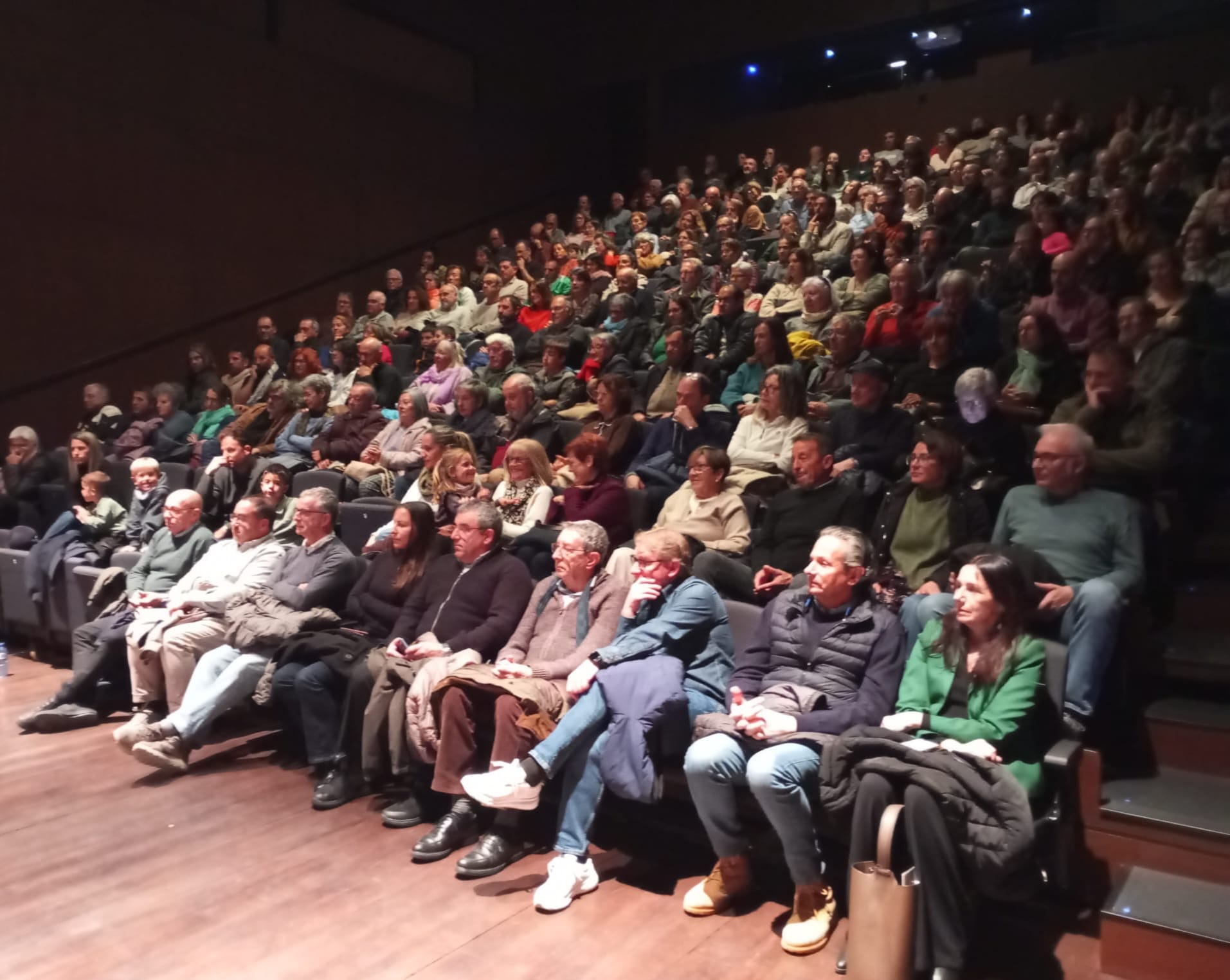 Imatge del públic assistent a l'homenatge