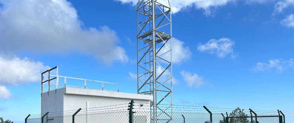 Imatge d'una antena de telecomunicacions