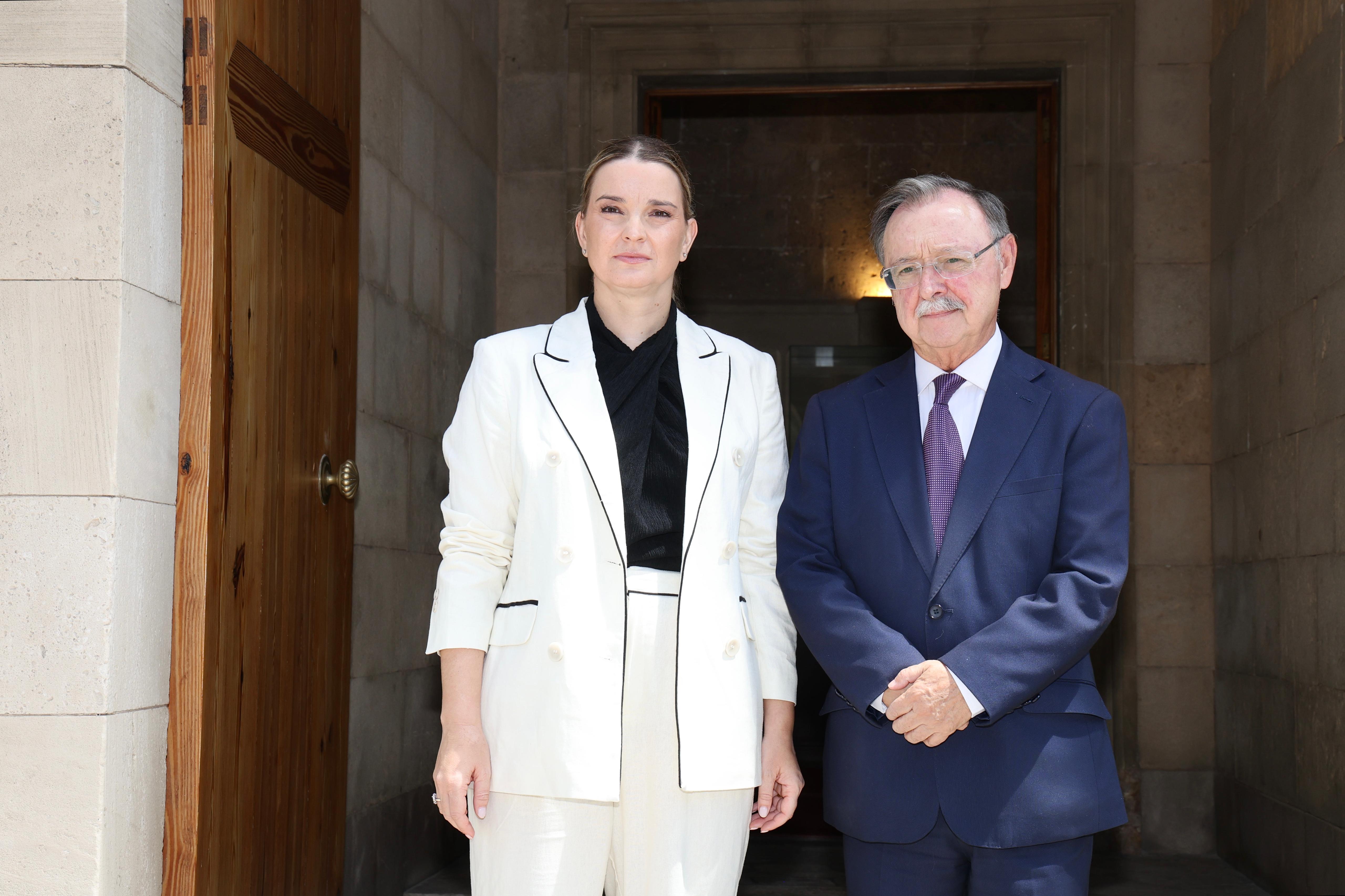 La presidenta Prohens i el president de Ceuta, al Consolat de Mar