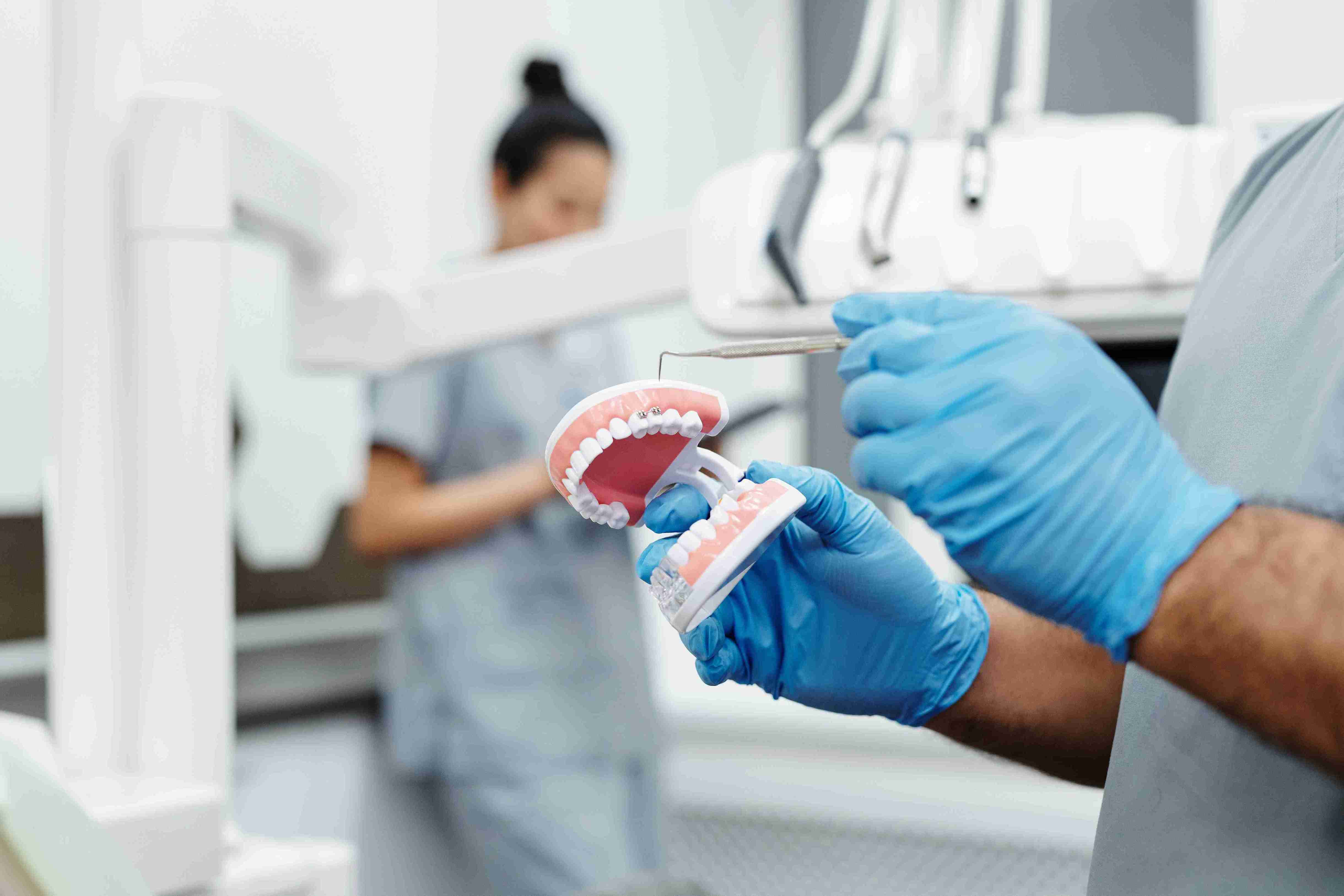 TÈCNIQUES ODONTOLÒGIQUES