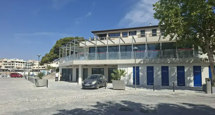 Local que acollirà un restaurant, situat a la zona de servei del port de Cala Rajada.