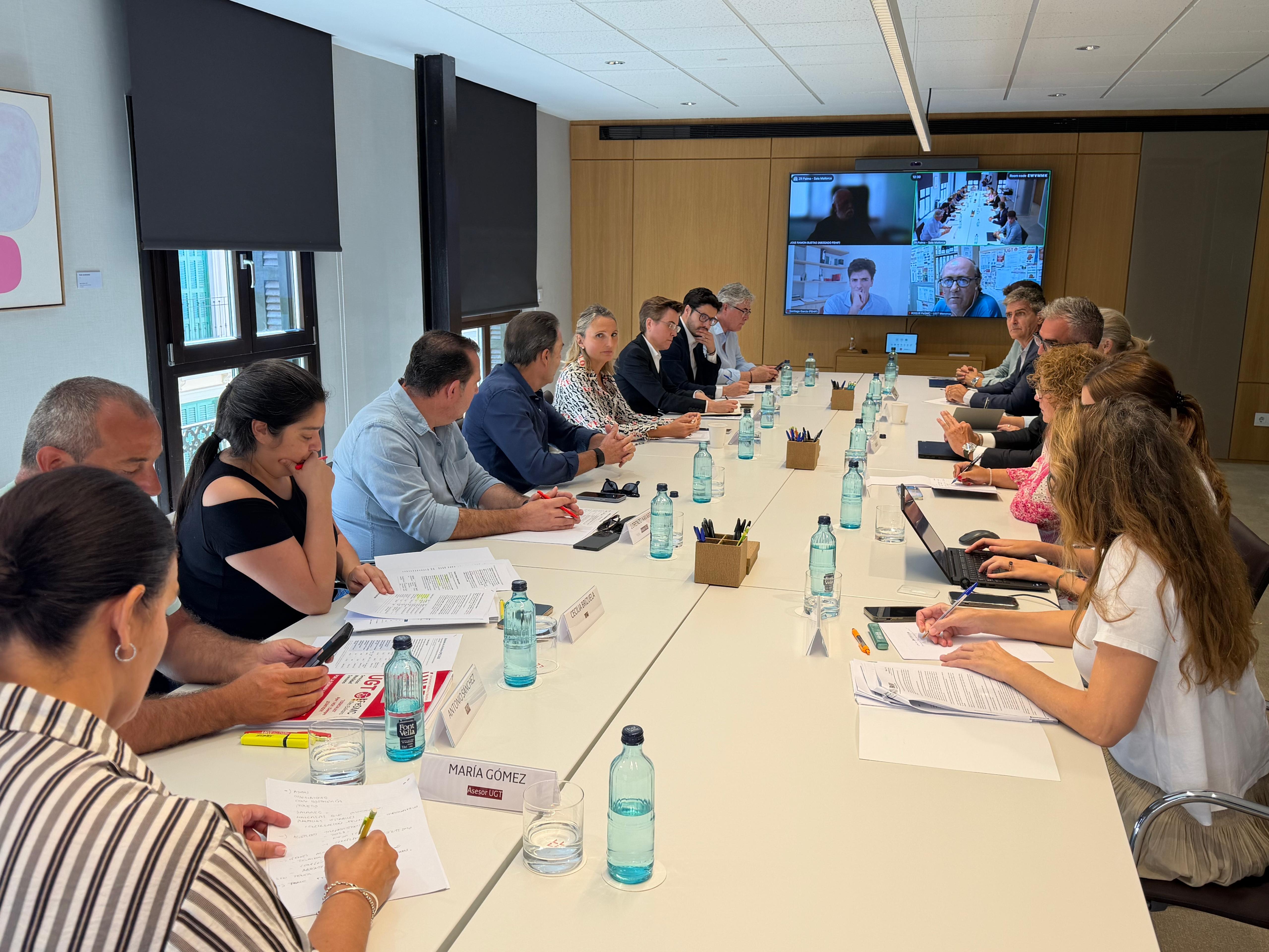 Catalina Cabrer ha assistit a la reunió de coordinació de l’Observatori per a la Productivitat i contra l'Absentisme de les Illes Balears