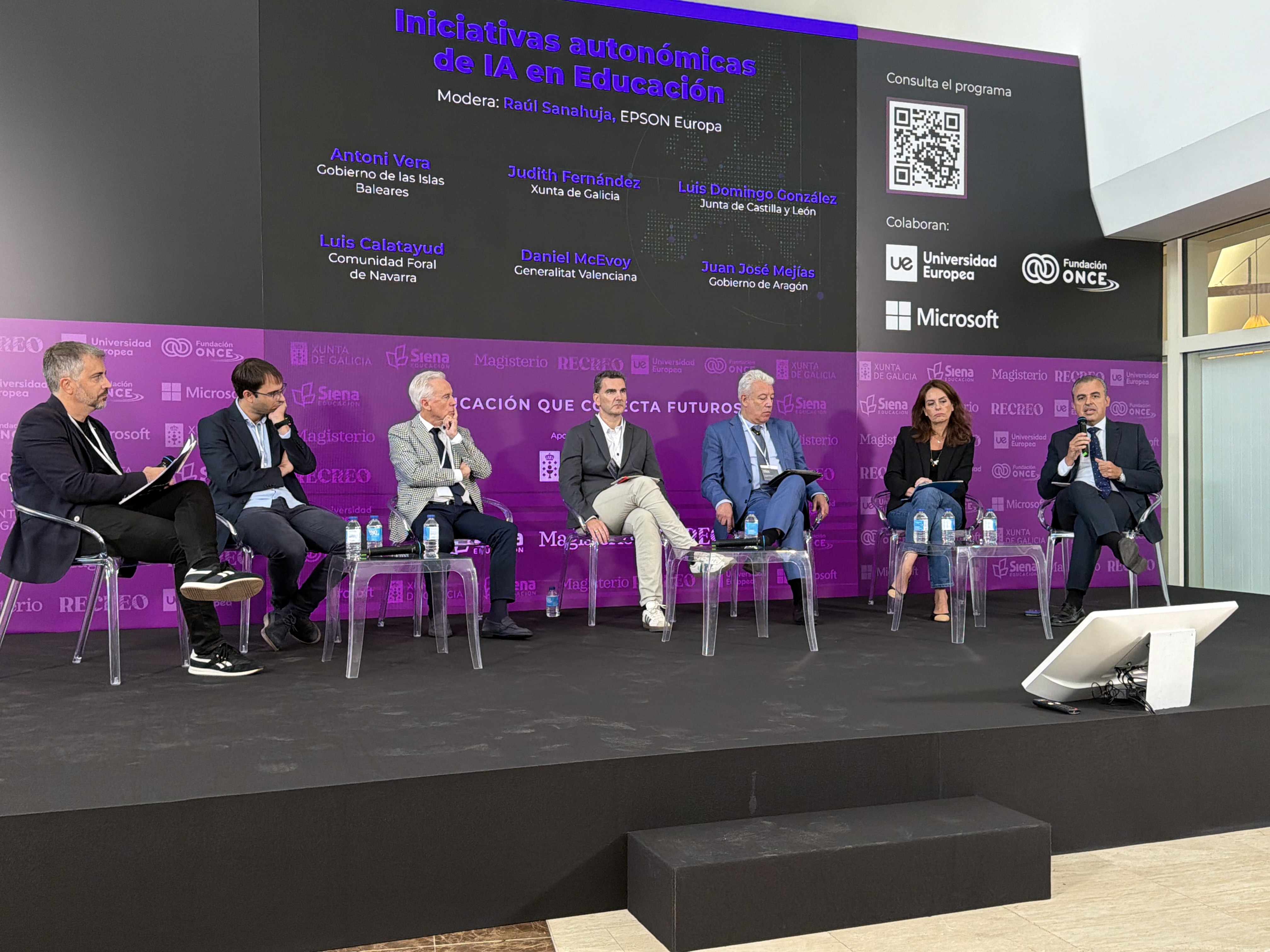El conseller Antoni Vera participa en el I Foro Europeo EducaIA de Santiago de Compostel·la